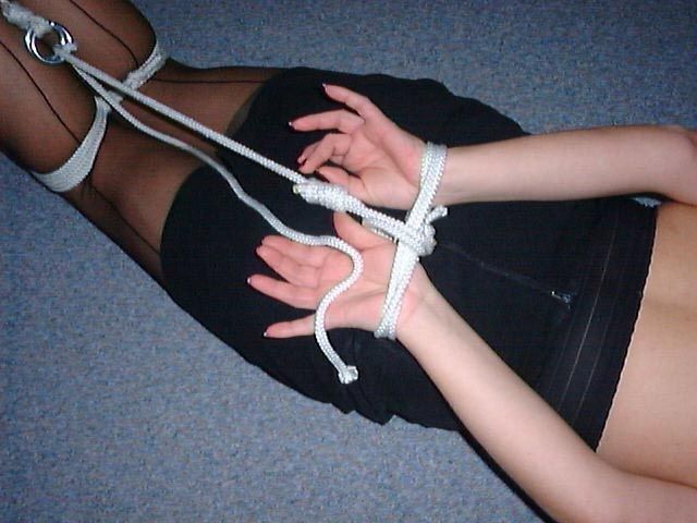 Self bondage session